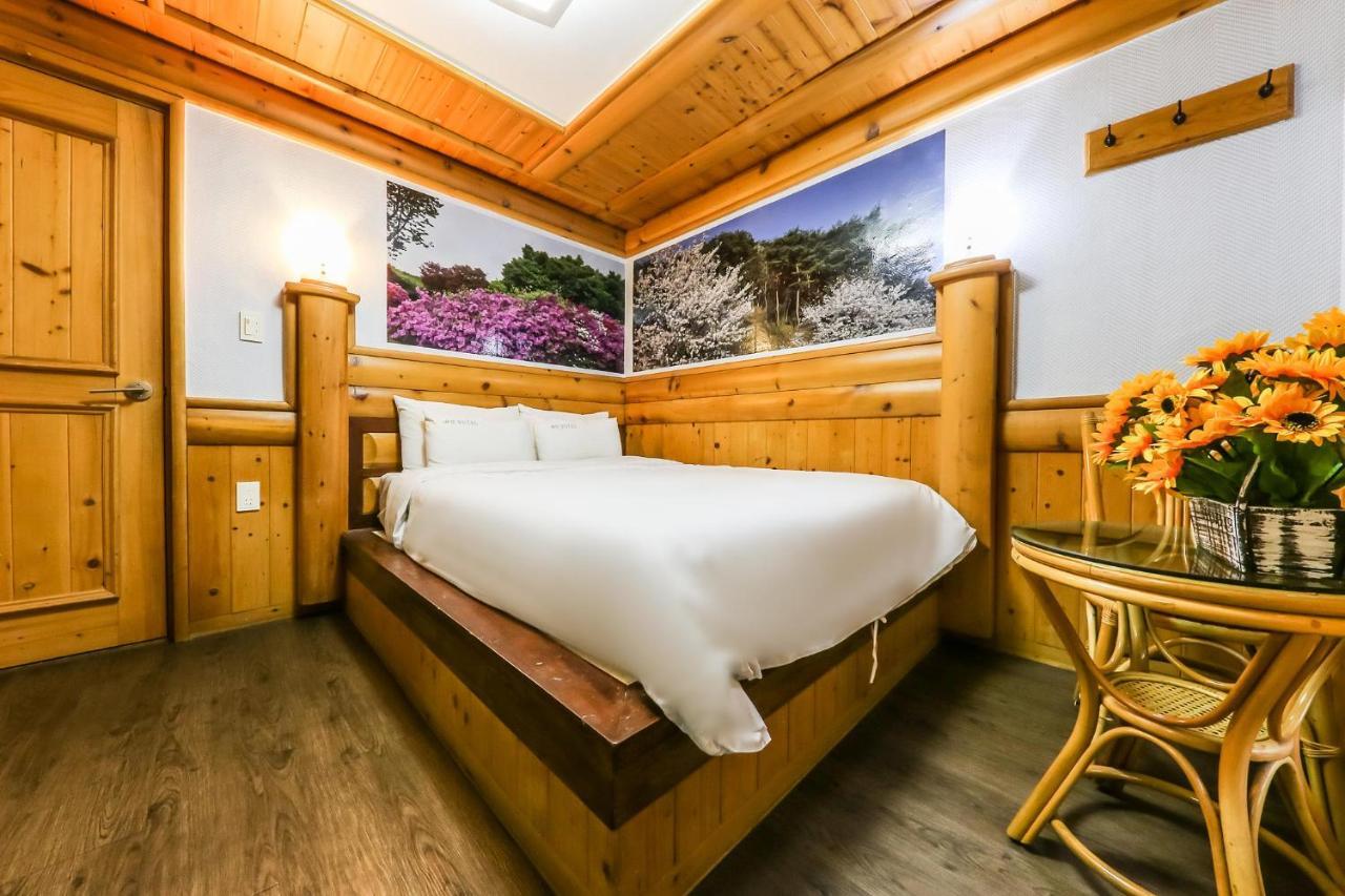 Pine Motel Boryeong Extérieur photo