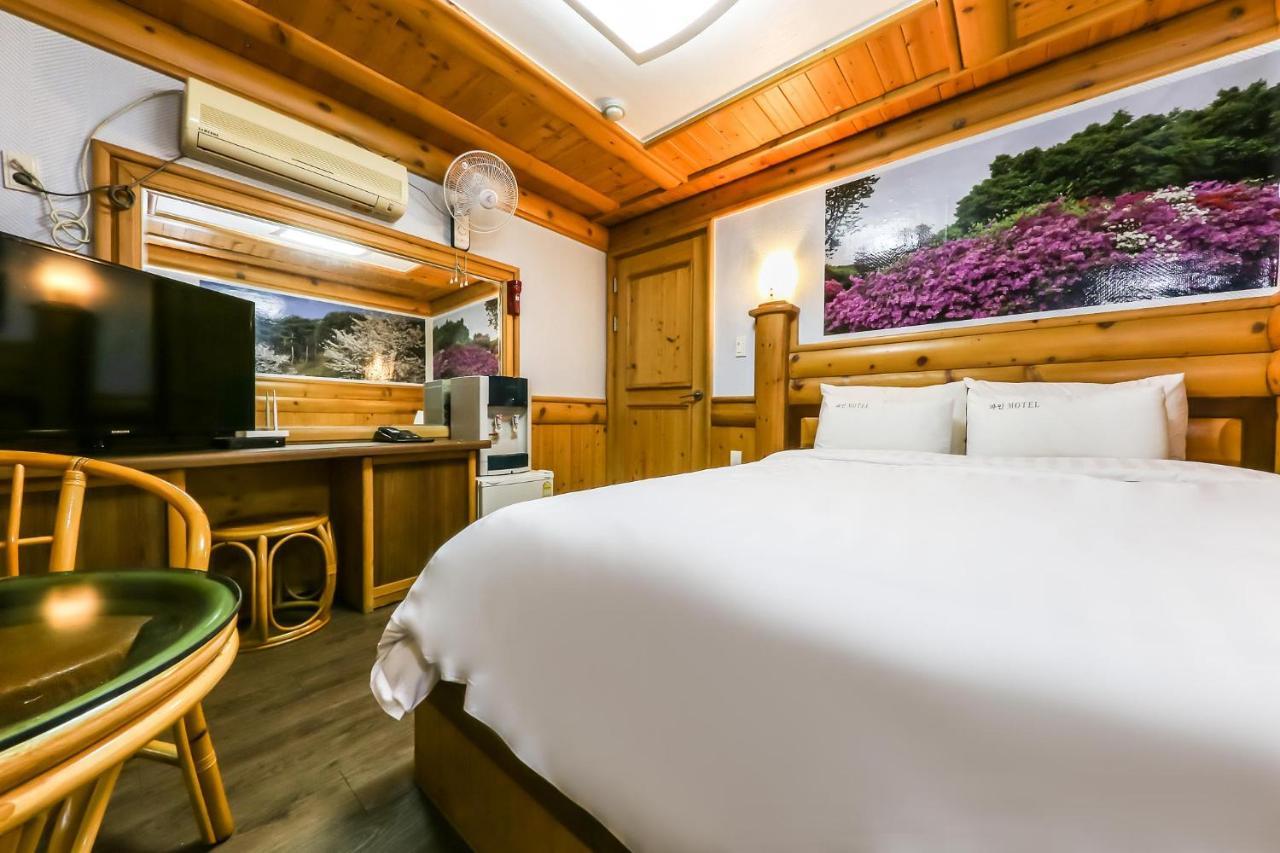 Pine Motel Boryeong Extérieur photo